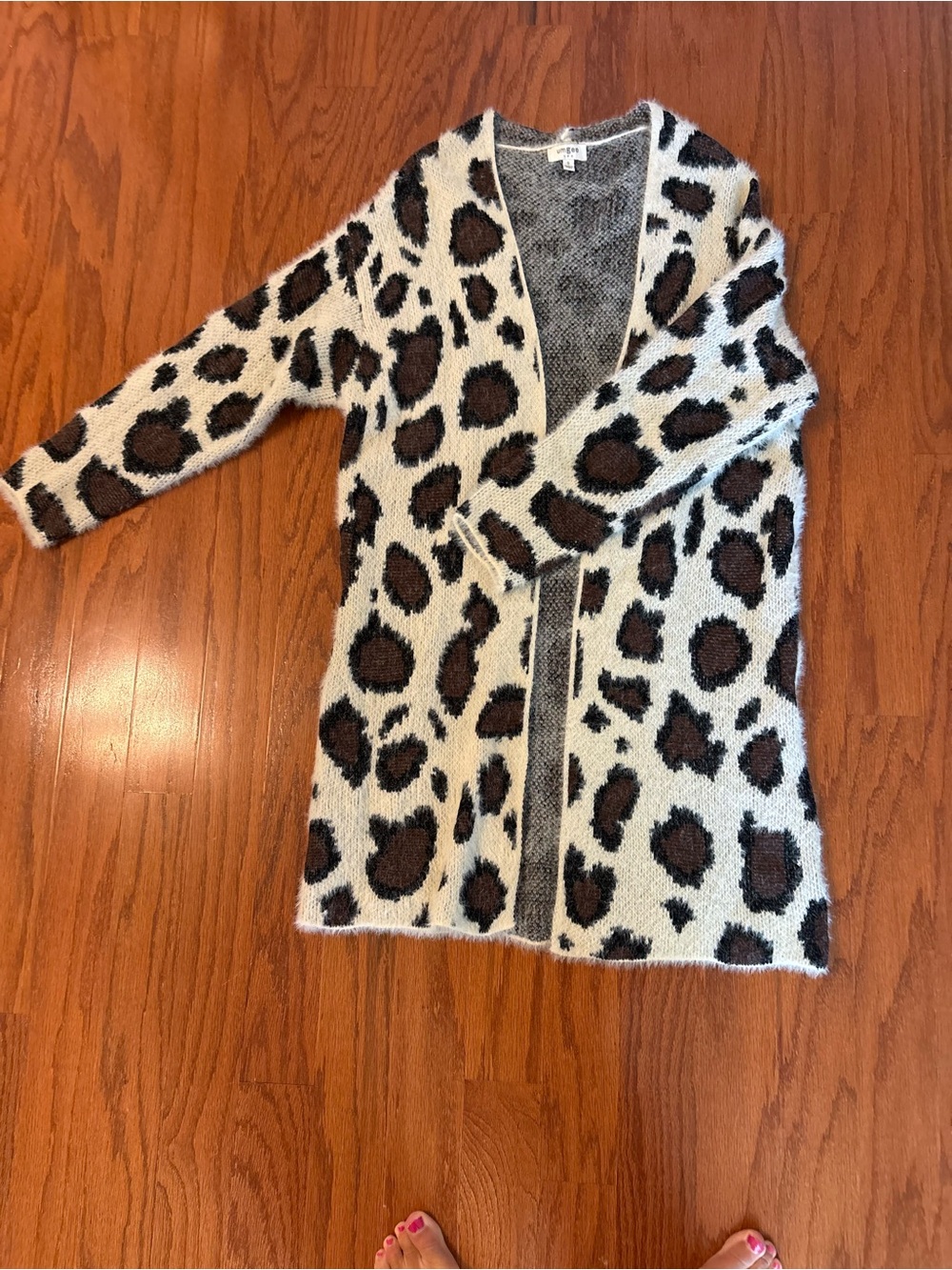 Women’s Leopard Print Fuzzy Cardigan Jacket - Cream & Brown